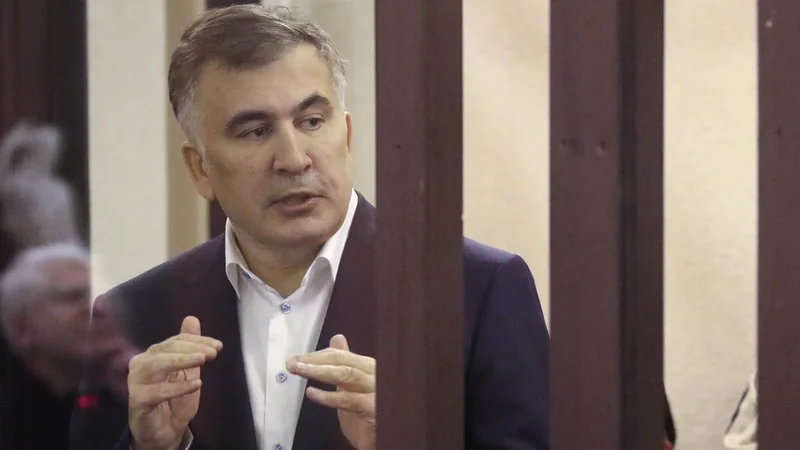 Mixeil Saakaşvili: Rusiya Ermənistana hərbi müdaxilə etməyi planlaşdırır