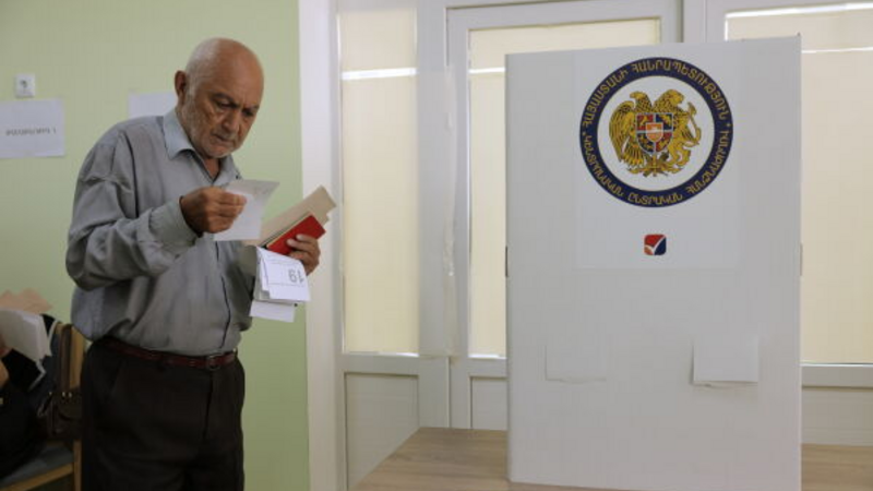 Ermənistanda seçki pozuntuları ilə bağlı 117 cinayət işi açıldı