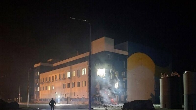 Rusiya Çernobıldakı işlənmiş nüvə yanacağı anbarını vurdu - FOTO