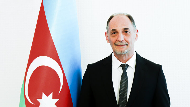 Nazir müavini: Sosial şəbəkələr uşaqlarda asılılıq yarada bilir