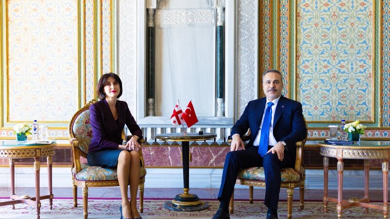 Türkiyə və Gürcüstan Orta Dəhlizin inkişafını müzakirə etdilər