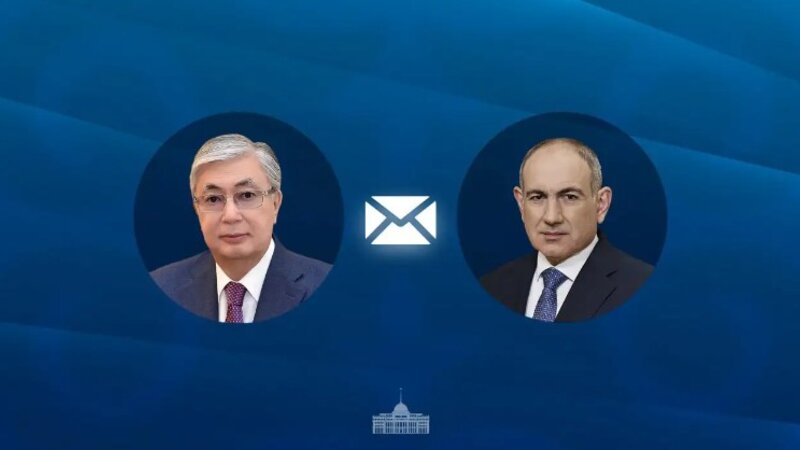 Tokayev Paşinyanı təbrik etdi