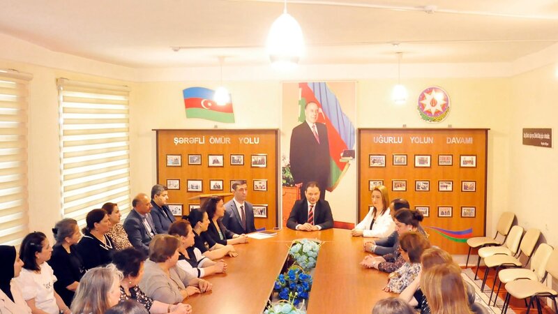 Qazax Kollecinin yeni direktoru kollektivə təqdim edilib