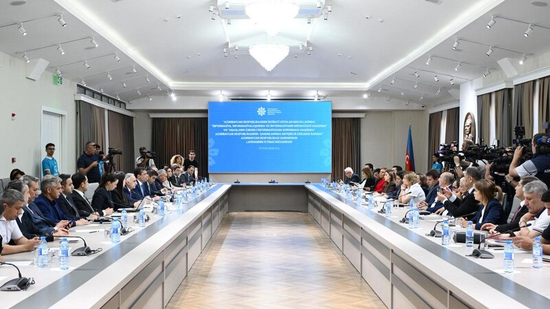 MEDİA-da uşaqların zərərli informasiyadan qorunmasına dair qanun layihəsi müzakirə olundu