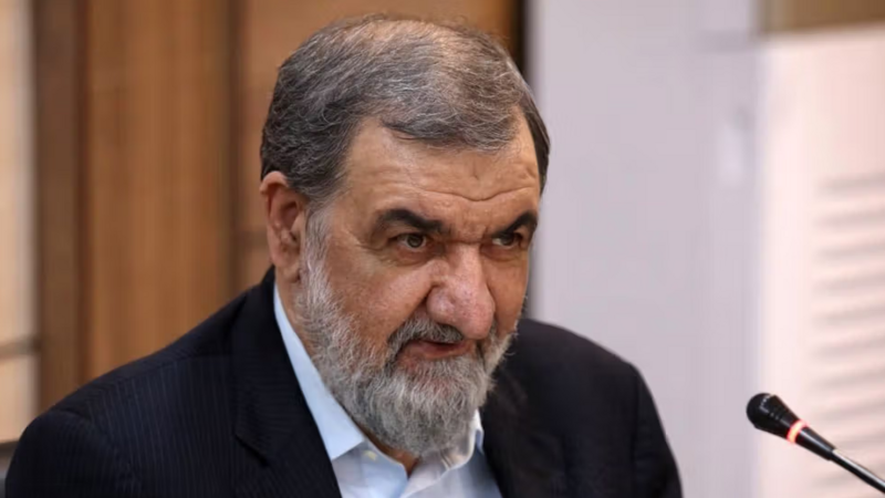 Xameneinin müşaviri: ABŞ ya şərtimizlə razılaşacaq, ya da nüfuzunu yerlə bir edəcəyik