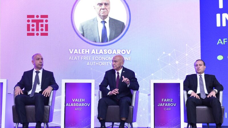 Çin şirkəti Azərbaycanda günəş panellərinin istehsalı zavodunu inşa edəcək