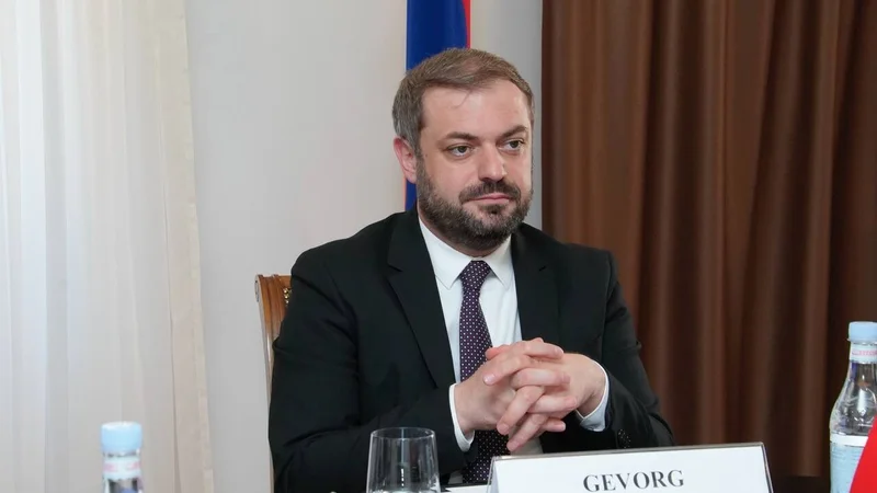 Papoyan Moskvada Ermənistan məhsullarının Rusiyaya ixracı məsələsini müzakirə edəcək