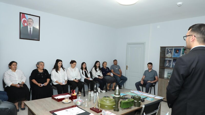 Azad edilmiş ərazilərdə daha 47 müəssisədə əməyin mühafizəsi ilə bağlı maarifləndirmə tədbirləri keçirildi