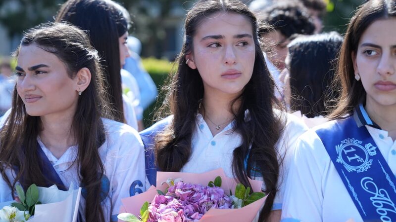11 illik yolun sonu: "İçimdə həm sevinc, həm də qəribə bir boşluq var" - REPORTAJ