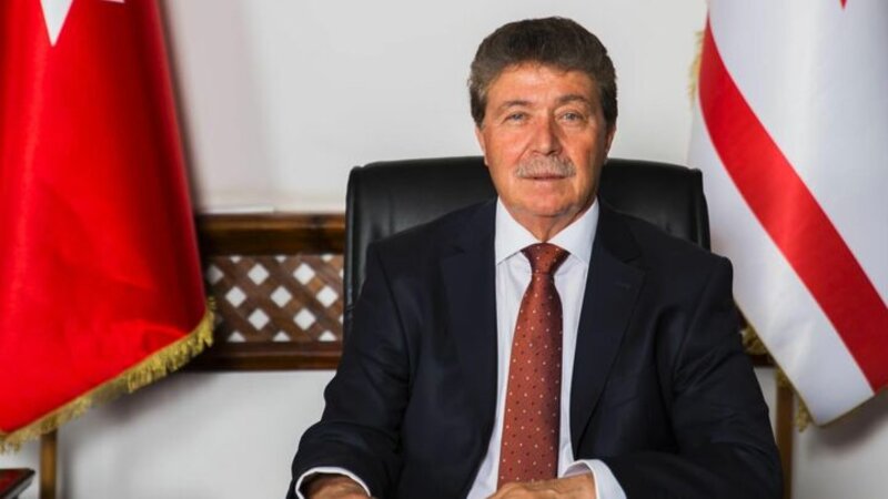 Ünal Üstel Azərbaycan xalqını Milli Qurtuluş Günü münasibətilə təbrik etdi