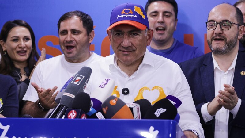 Paşinyanın partiyası Ermənistanda seçkilərin qalibi oldu