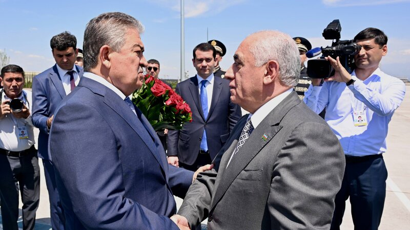 Əli Əsədov Özbəkistanda işgüzar səfərdədir