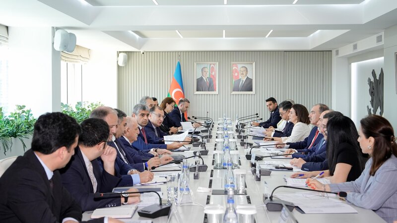 Sosial və İqtisadi məsələlər üzrə Üçtərəfli Komissiyanın növbəti iclası keçirildi