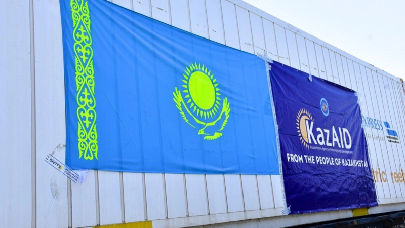 Qazaxıstan Əfqanıstana 319 ton humanitar yardım və həkim qrupu göndərib