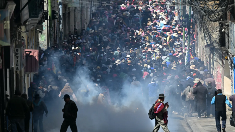 Boliviyada fövqəladə vəziyyət elan edildi