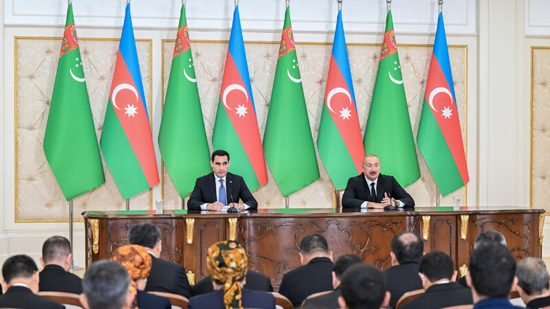 İlham Əliyev: Türkmənistanla enerji sahəsində səylərimizi birləşdirmək niyyətindəyik