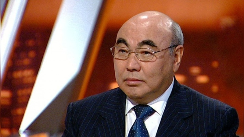 Akayev Qırğızıstanda gündəm olan sözlərini təkzib etdi