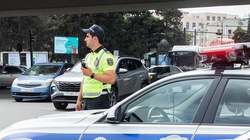 Özü və başqalarının həyatına real təhlükə yaradan piyada saxlanıldı -