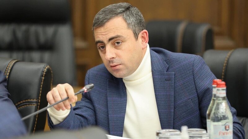 “Daşnaksütyun”un liderinin ofisində axtarış aparılır