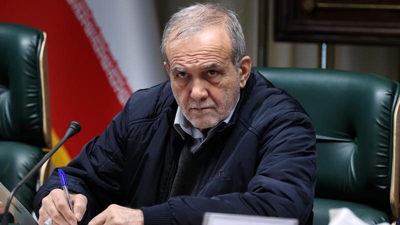 Pezeşkian: İran raketləri anlaşma memorandumuna daxil edilməyəcək