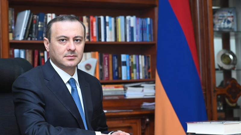 Ermənistandan Ukrayna qərarı: Rəsmən Rusiyadan uzaqlaşırlar