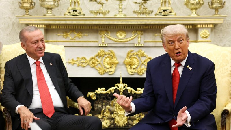 Tramp: Ərdoğan olmasaydı, NATO sammitinə getməzdim