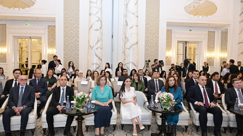 Leyla Əliyeva “Qızların təhsilinə dəstək” layihəsinin II Məzun Günündə iştirak etdi - FOTO