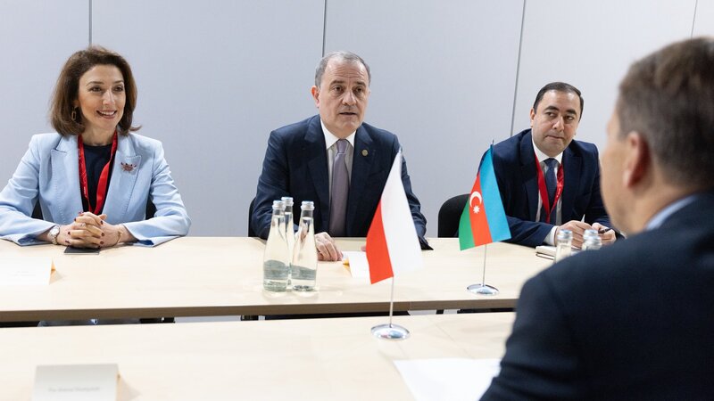 Azərbaycan və Polşa XİN rəhbərləri ikitərəfli əməkdaşlığın perspektivlərini müzakirə etdilər