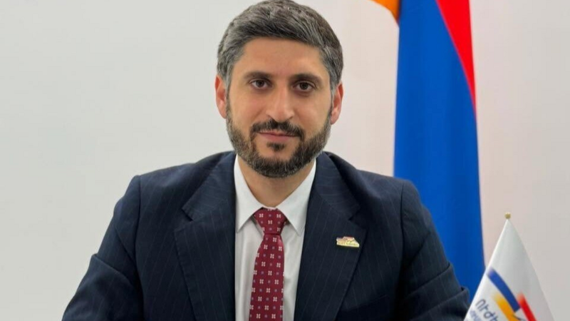 Karapetyanın blokundan deputatlığa namizəd saxlanıldı