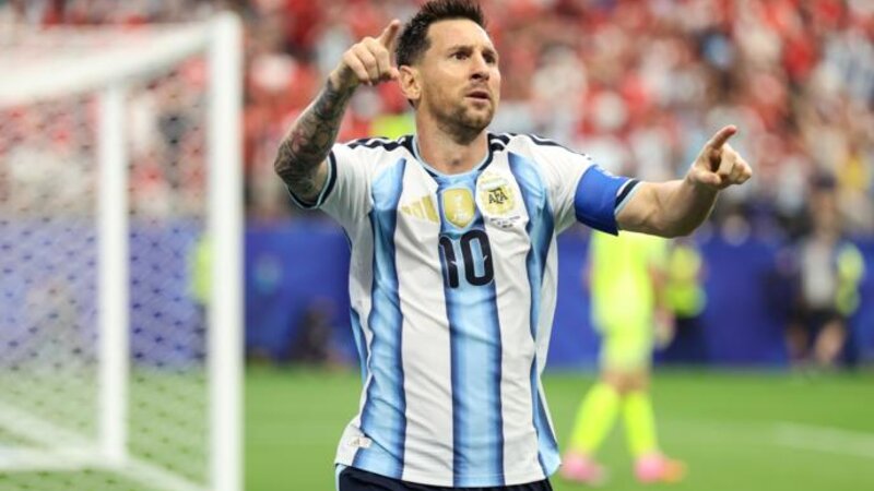 Messi İordaniya ilə oyunda ehtiyatda qalacaq