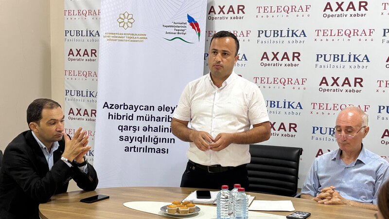 “Azərbaycan əleyhinə hibrid təhdidlərə qarşı əhalinin sayıqlığının artırılması” mövzusunda ictimai müzakirə keçirilib -