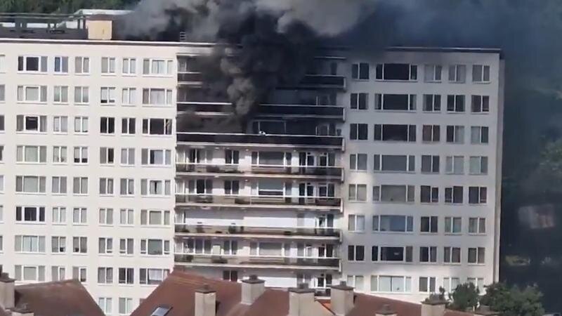 Belçikada çoxmənzilli binada baş verən yanğında azı altı nəfər ölüb