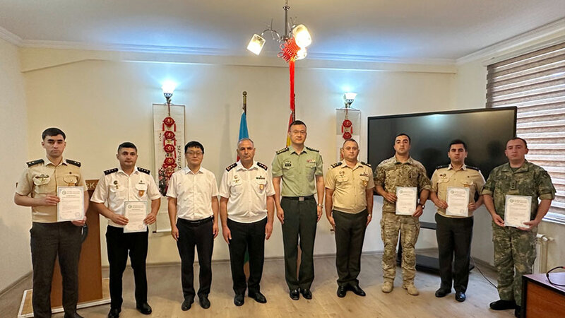 Çin dili kursunun buraxılış mərasimi keçirilib