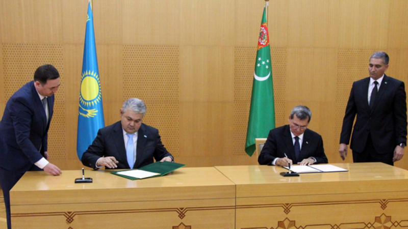 Türkmənistan və Qazaxıstan 2027-2028-ci illər üçün Əməkdaşlıq Proqramı imzalayıb