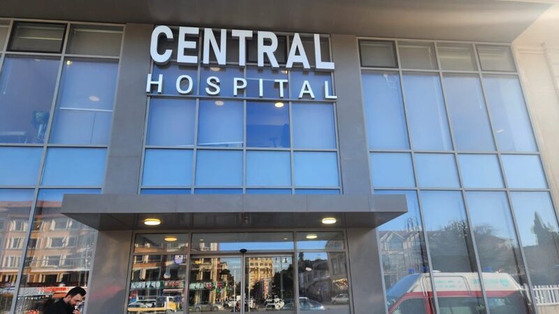 “Baku Central Hospital” əmək qanunvericiliyini pozmaqda ittiham olunur