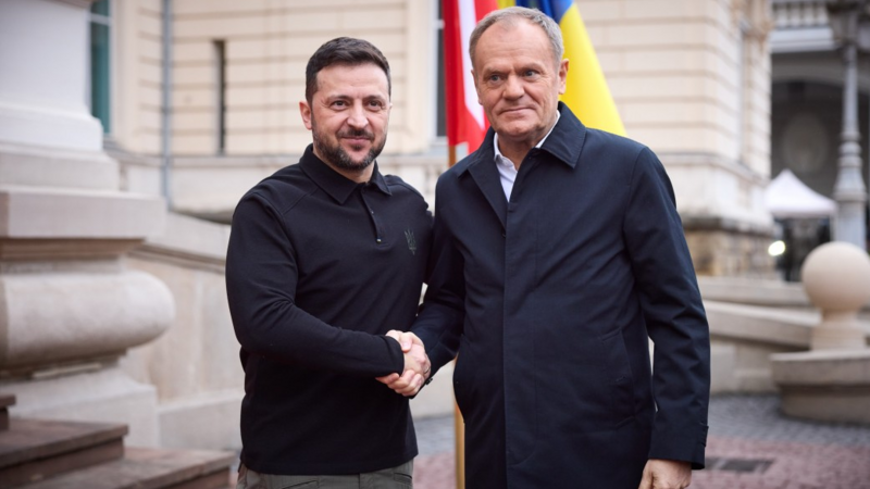 Polşa Baş naziri Zelenskiyə çağırış etdi