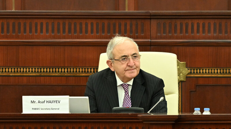 Tanınmış diplomata itki üz verib - FOTO 