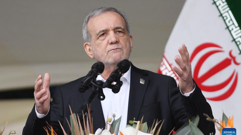 Pezeşkian şərt qoydu – “Yerinə yetirilməsə, istefa verəcəm”