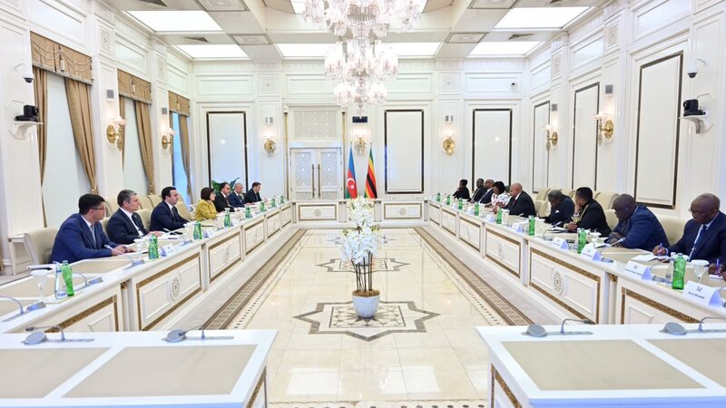 Sahibə Qafarova Zimbabve Respublikası Parlamentinin sədri Yakob Mudenda ilə görüşüb