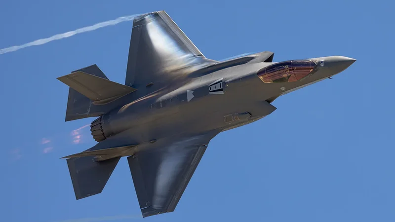 Türkiyə F-35 qırıcılarını alacaq