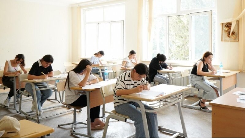 Bu gün abituriyentlər I və IV ixtisas qrupları üzrə imtahan verəcəklər