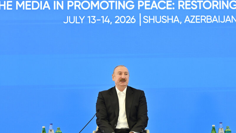 Prezident: Həm Qərb, həm də Şərq istiqamətində qonşularımızla əlaqələrimiz əladır