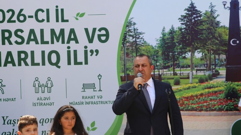 Suraxanıda 14 İyul Xatirə kompleksi ziyarət olunub, yenidən qurulan park istifadəyə verilib