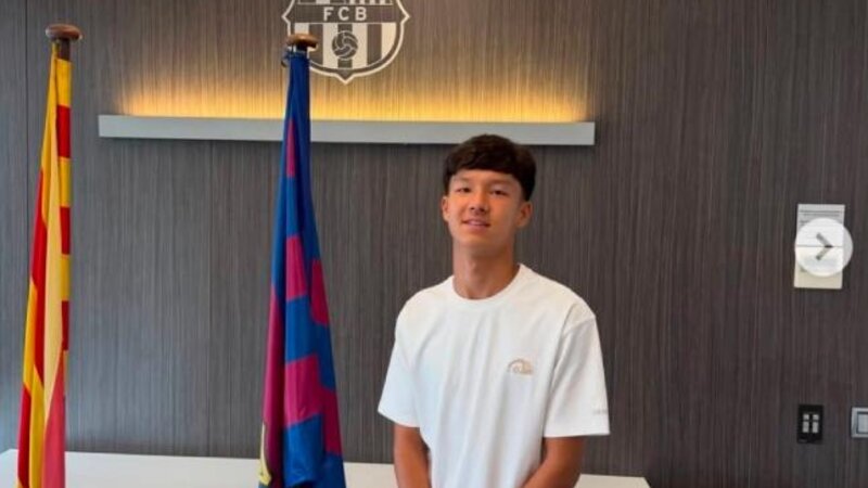 "Barselona" 15 yaşlı qazaxıstanlı futbolçunu heyətinə qatdı