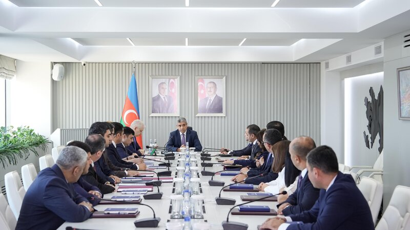 ƏƏSMN-in  əməkdaşlarına vəsiqə və medallar təqdim edilib