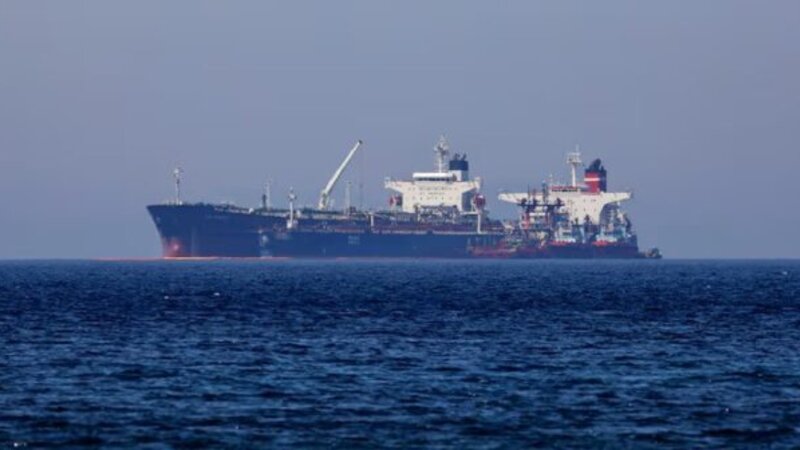 ABŞ hərbçiləri Oman körfəzində tankerə çıxaraq yoxlama aparıb