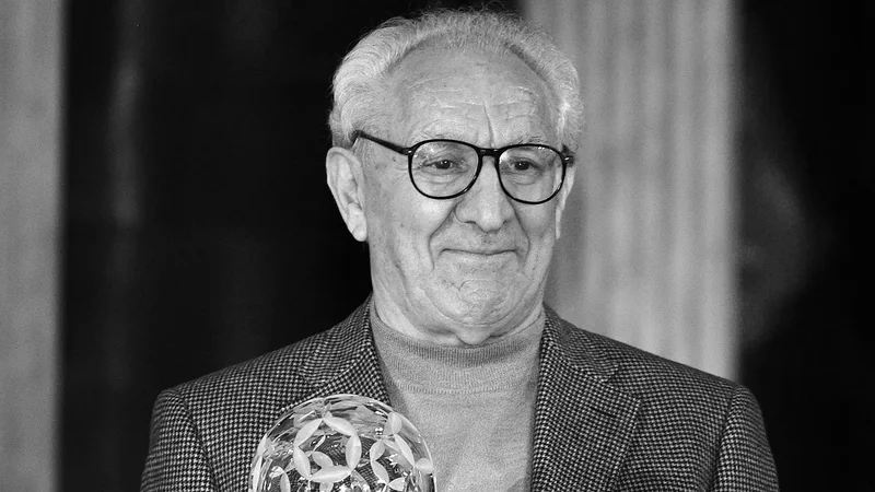 Əfsanəvi məşqçi vəfat etdi