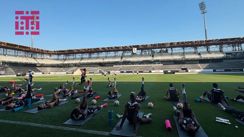 “Neftçi” “Dinamo” matçı öncəsi açıq məşqə çıxdı