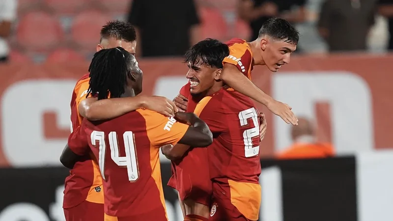 Okan Buruk 5 oyunçunu təlim-məşq heyətinə daxil etmədi