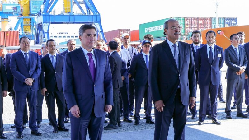 Qazaxıstan və Özbəkistan Orta dəhliz üzrə yükdaşımaların həcmini artırır